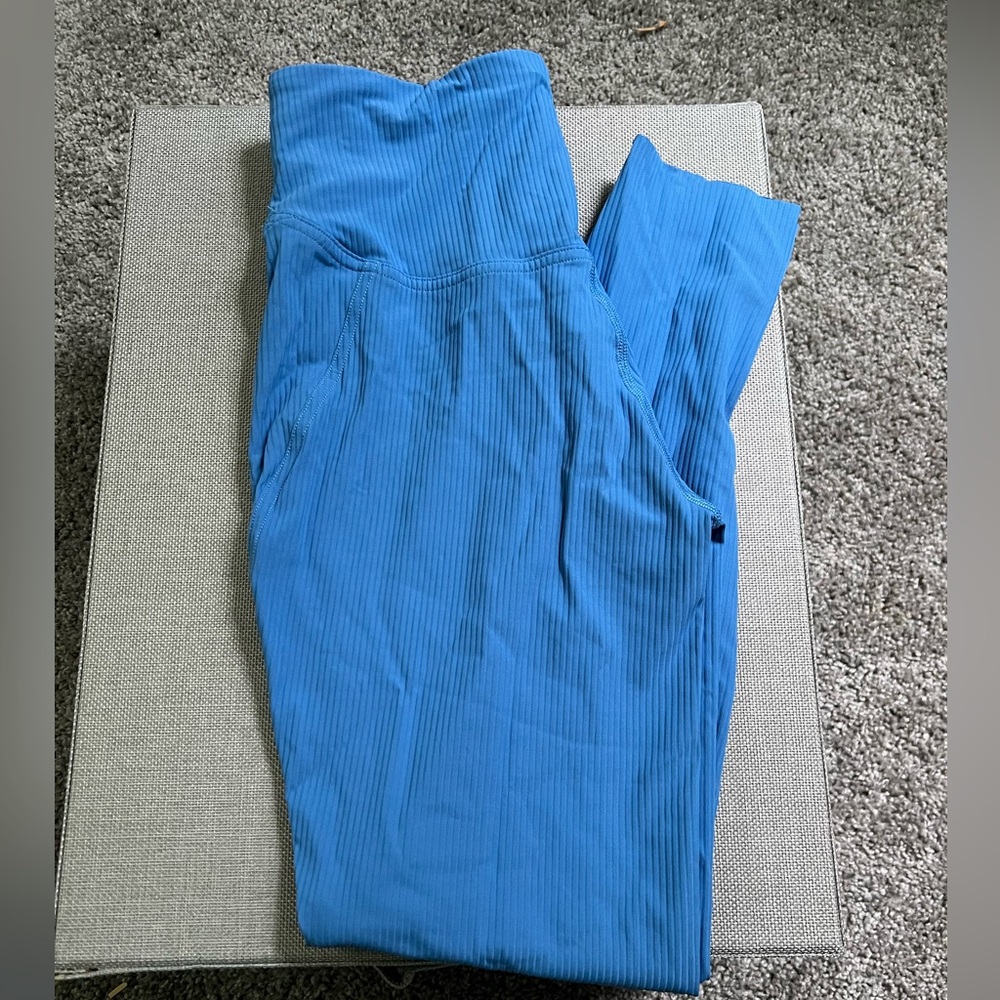 Lululemon Base Pace High-Rise Ribbed Tight 25"